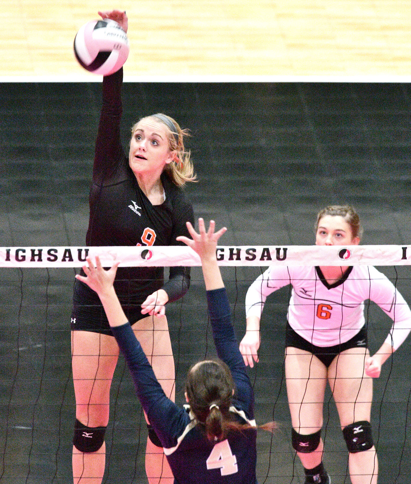 Sergeant Bluff-Luton vs Bishop Heelan state volleyball